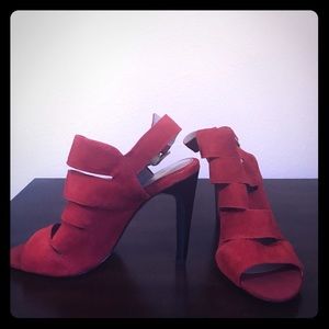 ISOLA red size 7 heels